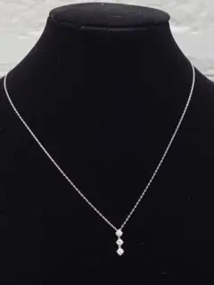 ヴァンドーム青山　プラチナネックレス　３粒ダイヤモンド　0.35ct Pt950