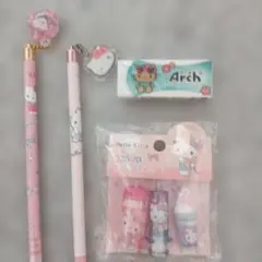 Hello Kitty 鉛筆2本と消しゴム、鉛筆キャップのセット
