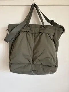 ユニクロ 2WAYユーティリティバッグ オリーブ