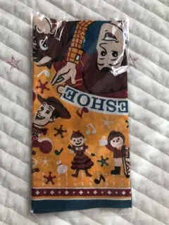 ディズニーランド　ダイヤモンドホースシューラウンドアップ　バンダナ