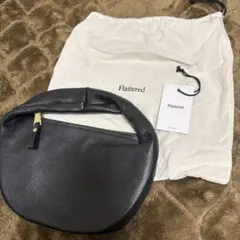 IENA Flattered ブラックレザーハンドバッグ