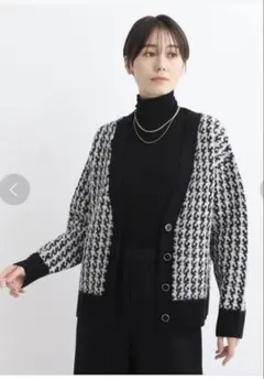 新品タグ付インディヴィINDIVI 千鳥柄ジャカードカーディガン 05 XXS