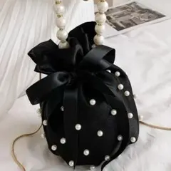 パール付きブラック巾着バッグ