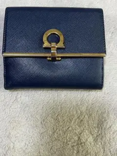 完売カラー！Salvatore Ferragamo ミニ財布　ガンチーニのサムネイル