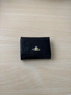 Vivienne Westwood エナメル黒三つ折り財布 ジャンク品