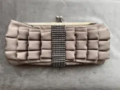 未使用 フリルリボン クラッチ バッグ グレージュ ラインストーン