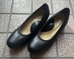 velikoko パンプス ブラック　20.5cmのサムネイル