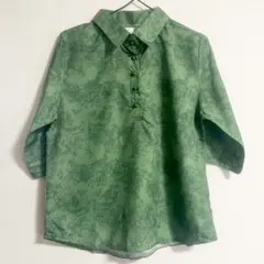 新品未使用★モスグリーン 五分袖 ボタニカル 幾何学文様 チュニックシャツ