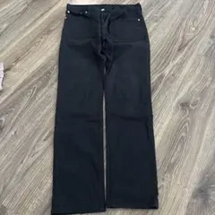 GU ブラック ストレートデニム