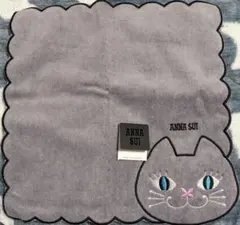 【新品タグ付き】タオルハンカチ 猫 刺繍 グレー アナスイ 猫グッズ