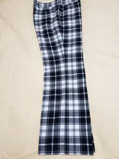 GDOオリジナルの冬物パンツです。ウエスト88センチ　超美品です。