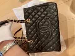 CHANEL ブラック キルティング ハンドバッグ
