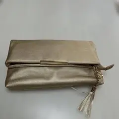 ゴールドクラッチバッグ