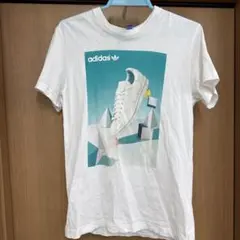adidas Tシャツ　スタンスミス