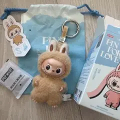 LABUBU イニシャル ラブブ S