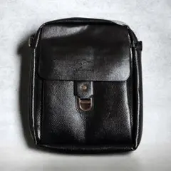 メンズ ショルダーバッグ 黒 ブラック フラップ PUレザー 斜めがけ