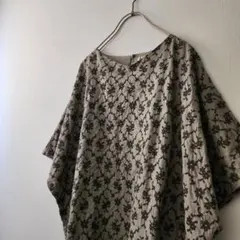a7 美品 vm/パラスパレス 総刺繍柄 ワンピースのサムネイル