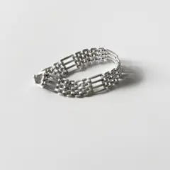 Item thumbnail for item 7d6db3c7-ad1d-485f-8a50-6556e085a4d4