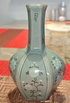 中国美術 宋　明 龍泉窯 青磁 陽刻龍紋 瓶 古磁器 時代品 ENM23-4 中国美術 宋 明 龍泉窯 青磁 陽刻龍紋 瓶 古磁器 時代品 ENM23-4