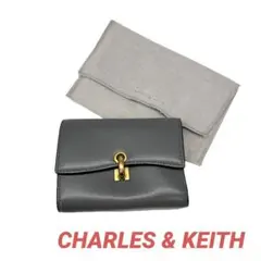 【良品】CHARLES & KEITH チャールズ＆キース 折財布