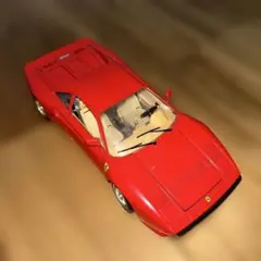 フェラーリ　Bburago（ブラーゴ）Ferrari GTO 1984 1/18のサムネイル