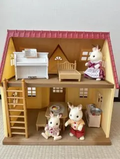 シルバニアファミリー はじめてのお家 ピアノ付き 人形3体 欠品あり 美品