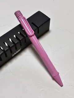 Item thumbnail for item a3a664c9-3b05-41b7-8276-9863f7eb1473