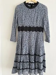 シックなレースのフェミニンワンピース