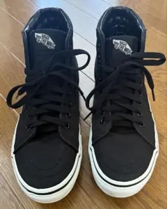 VANSのハイカットスニーカー