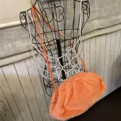 未使用品！！オレンジカラーファーショルダーバッグ斜め掛け