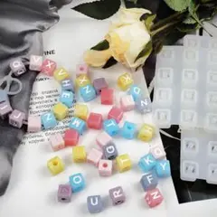 シリコンモールド　アルファベット　貫通穴　アクセサリー　デコレーション　装飾