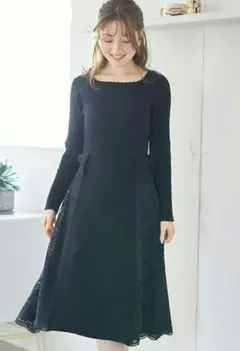 リボン付きサイドフラワーレース切り替えニットワンピース　ネイビー