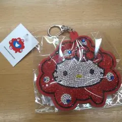 【新品未開封】ハローキティ　ミャクミャク　キラキラレザーマスコットチャーム