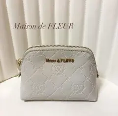 【美品】Maison de FLEUR ポーチのサムネイル