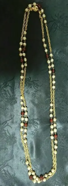 Item thumbnail for item 424db03c-613a-416c-bbf3-86e424c31146