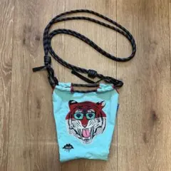 BALL and CHAIN　ボールアンドチェーン　エメラルドグリーントラ