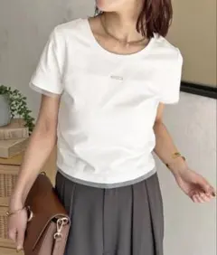 Thevon ゼヴォン　チャーム付きコンパクトTシャツ　M ホワイトのサムネイル
