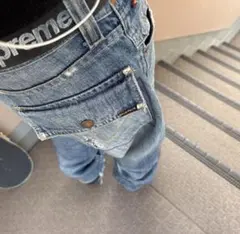 ライトブルーデニムパンツ
