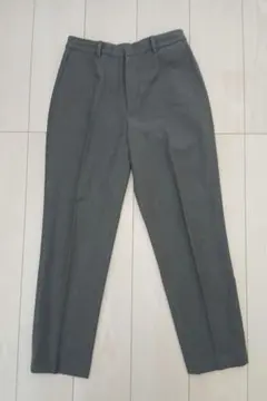 UNIQLOスマートアンクルパンツ　M