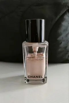 ★CHANEL レベージュフリュイドアンルミネールベルミン パーリーグロウのサムネイル