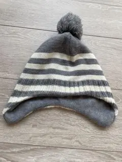 H&M ニット帽 グレーと白のストライプ