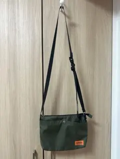 UNIVERSAL OVERALL ショルダーバッグ　サコッシュ