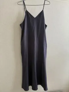 GU Vネック バックリボン キャミソールワンピース