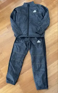 三連休限定値下げ adidas ウィンドブレーカー 上下 セット デニム風
