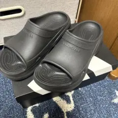 BALENCIAGA クロックスのサムネイル