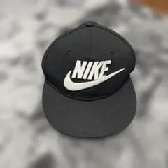 Item thumbnail for item 21cc7c5c-7a18-4bfc-9d23-7d0d2fe7a067