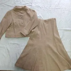 ミセス レディース KOOS ベージュ スカートセットアップ サイズ9号