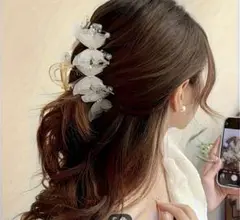 【新品】バタフライ　ヘアクリップ　ホワイト