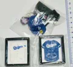 祝！ドジャース2連覇！　ミニチュア ホーム&ビジター ユニホーム&キャップ