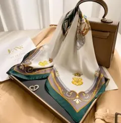 ♥️期間限定♥️レディース　スカーフ　グリーン　ホワイト　カジュアル　人気　海外